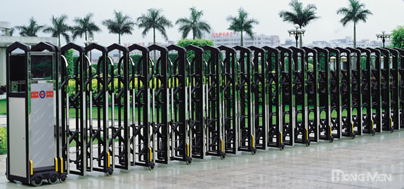 伸缩门_黑金刚A,红门提供电动门,道闸,岗亭,智能停车场管理系统等